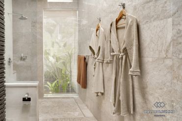 Image 17 from A Complex of Villa Comprising 15 Bedroom For Sale in Near Benoa Beach