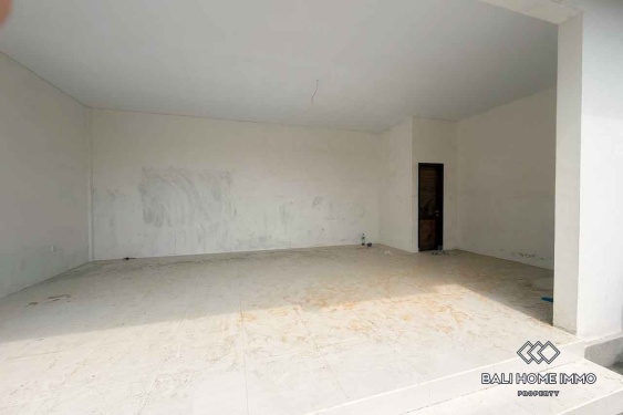 Image 2 from Disewakan Ruang Komersial Depan Jalan di Canggu Berawa