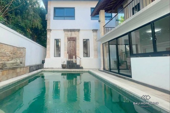 Balinese Contemporary 3-Bedroom Villa for Sale & Rent in Melasti