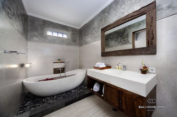 Image 6 from Balinese Modern 2 Bedroom Villa for Monthly Rental in Bali Seminyak