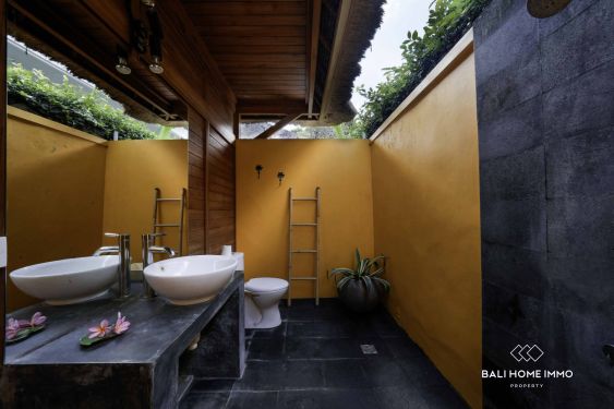 Image 15 from Vila Tropis Bali 3 Kamar Disewakan di Umalas