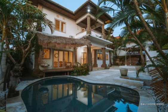 Image 1 from Villa Keluarga 4 Kamar Disewakan di Bali Umalas