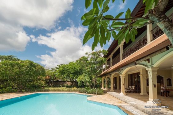 Image 3 from Beachfront 5 Bedroom Villa for Sale Freehold in Bali Ketewel