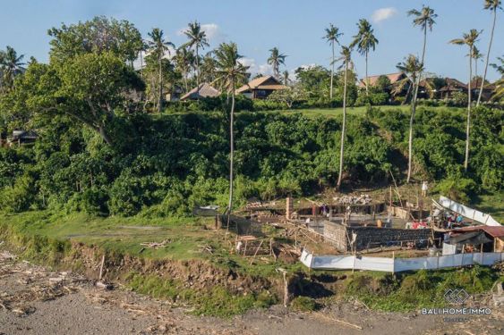 Image 2 from Beachfront Land for Sale Freehold in Bali Balian Beach