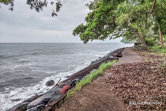 Image 2 from Beachfront Land for Sale Freehold in Bali Singaraja