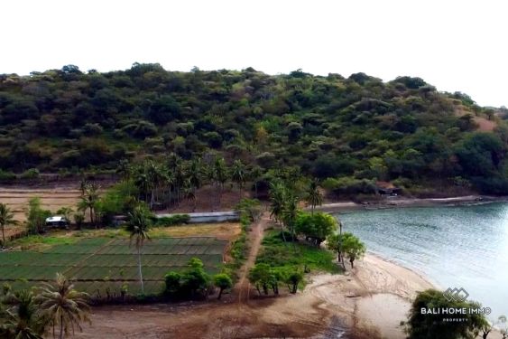 Image 2 from Beachfront Land for Sale Freehold in Sumbawa