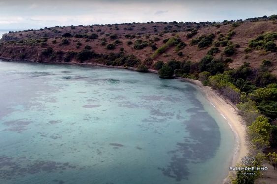 Image 6 from Beachfront Land for Sale Freehold in Sumbawa