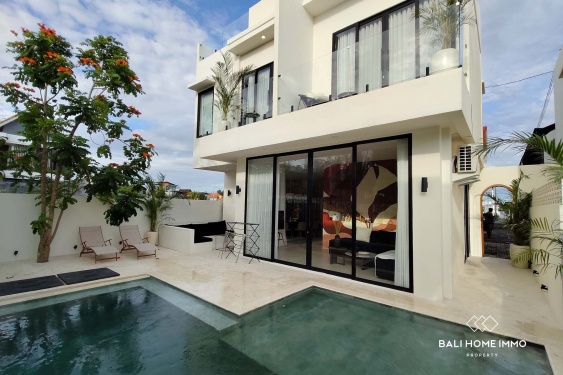 Villa de 4 chambres en bord de mer avec vue sur les rizières depuis le toit, à vendre à Cemagi, Bali
