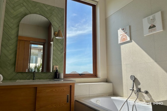 Image 16 from VILLA INDAH 2 KAMAR DENGAN PEMANDANGAN LAUT DIJUAL DI UNGASAN