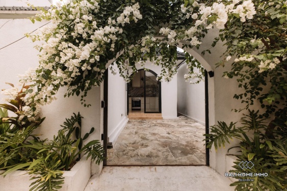 Image 1 from BELLE VILLA DE 2 CHAMBRES À VENDRE EN LOCATION À CANGGU BERAWA BALI