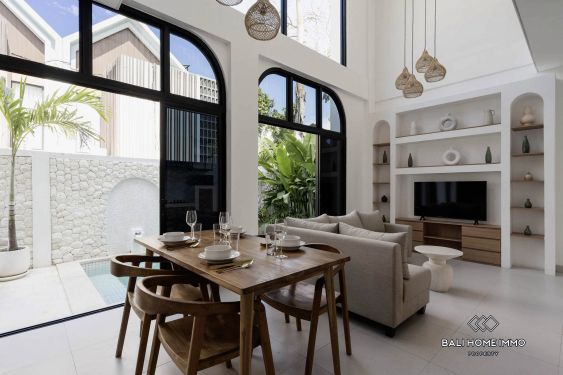 Image 1 from Belle villa de 2 chambres avec toit à vendre en leasehold à Bali Batu Bolong