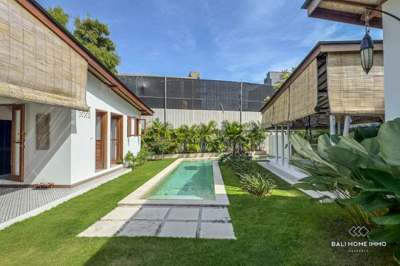 Image 2 from Dijual vila 2 Kamar Tidur dengan taman jarak berjalan kaki dari Pantai Mertasari Sanur