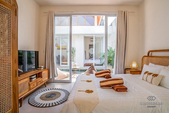 Image 6 from Villa indah 2 kamar dijual dengan status hak sewa di Kerobokan, Bali.