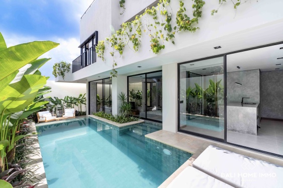 Magnifique villa de 2 chambres à vendre en bail à Uluwatu, près de la plage de Balangan.