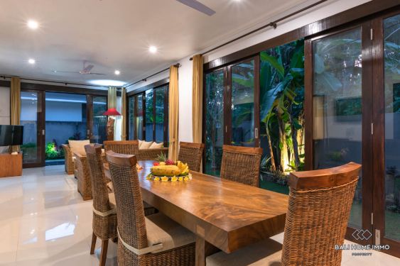 Image 7 from 2 unit Villa 2 Kamar yang indah dijual di Bali Lovina