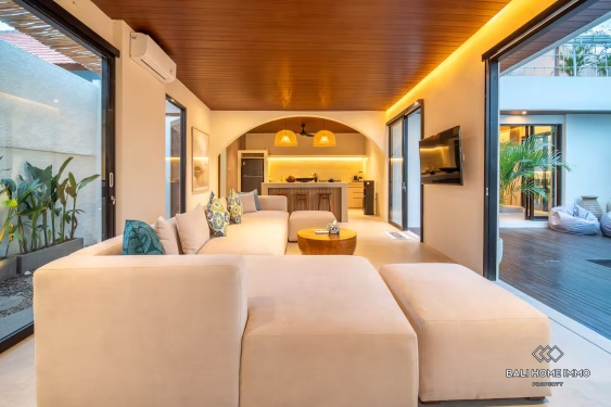 Image 4 from Beautiful 4 bedrooms + 1 office villa for sale leasehold in Bali - Padonan