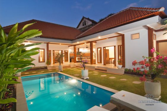 Image 2 from Beautiful 3 Bedroom Villa for Rentals in Bali Umalas