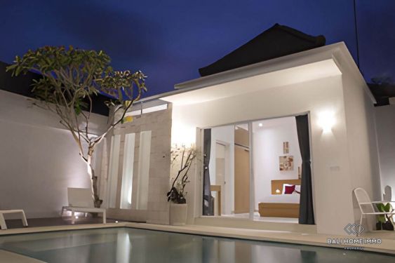 Image 4 from Beautiful 3 Bedroom Villa for Monthly Rental in Bali Seminyak Residential Side