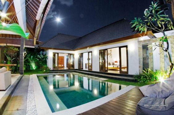 Image 1 from Vila 3 Kamar Tidur yang Indah Disewakan Bulanan di  Bali Seminyak