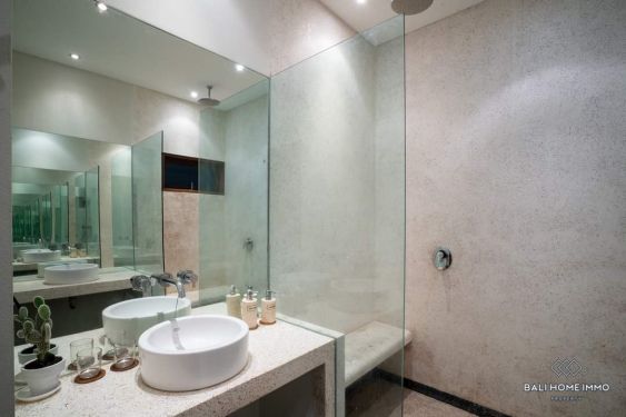 Image 8 from Beautiful 3 Bedroom Villa for Rentals in Bali Near Seminyak Beach