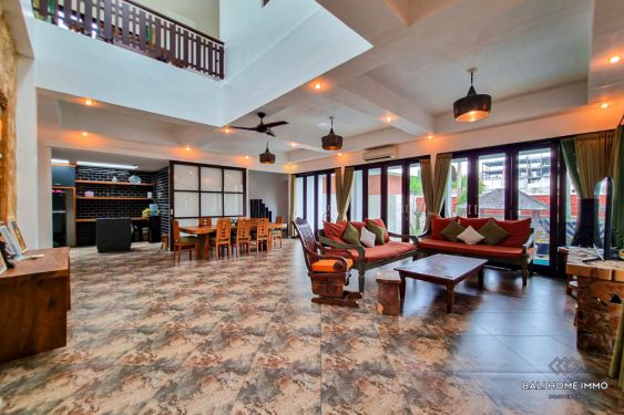 Image 4 from VILLA 3 KAMAR TIDUR YANG CANTIK DIJUAL DENGAN HAK MILIK DI BALI UMALAS