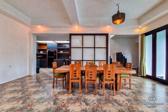 Image 9 from VILLA 3 KAMAR TIDUR YANG CANTIK DIJUAL DENGAN HAK MILIK DI BALI UMALAS