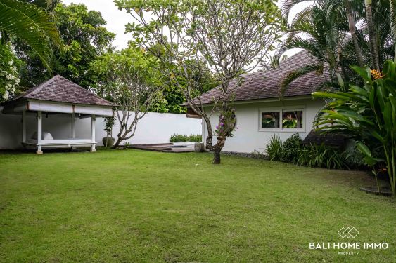 Image 20 from Belle villa de 3 chambres avec jardin à vendre en leasehold à Bali Canggu Berawa