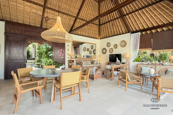 Image 4 from Beautiful 3 Bedrooms villa for monthly rentals in Bali Canggu padonan