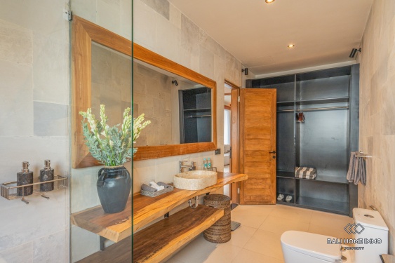 Image 19 from Villa indah 3 kamar dijual dengan status hak milik di Bali - Umalas