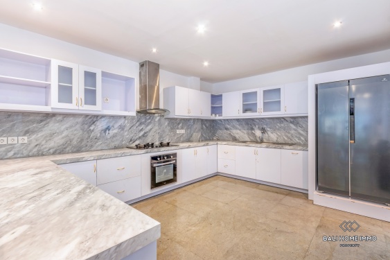 Image 11 from Belle villa de 3 chambres à vendre à Bali - Seminyak