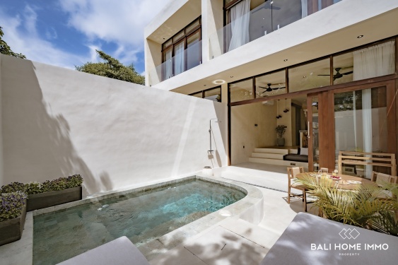 Magnifique villa de 3 chambres à vendre à Uluwatu, près de la plage de Balangan.