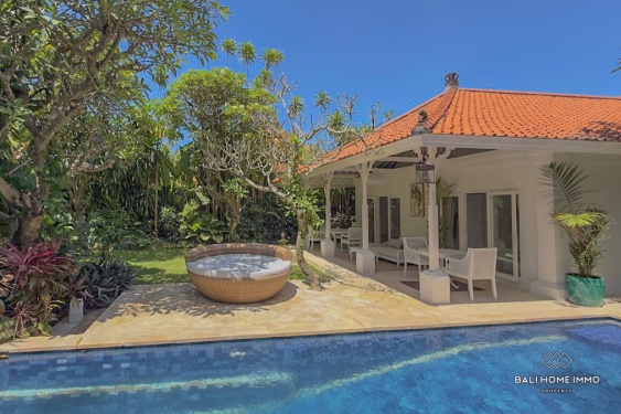 Image 1 from Villa 3 kamar yang indah untuk disewakan tahunan di Bali Dekat pantai mertasari Sanur