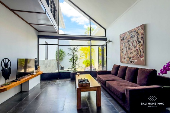 Image 3 from Beautiful 3 Bedrooms villa for Yearly rental in Bali Near Umalas and Berawa