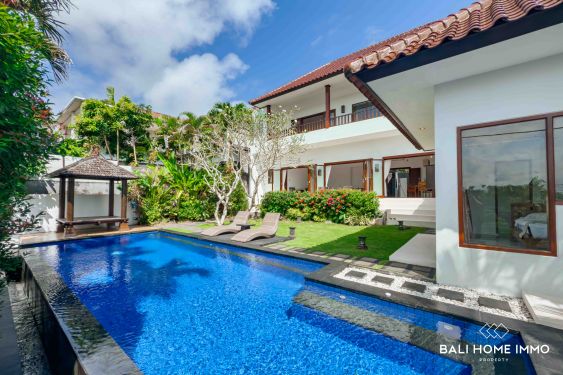 Image 4 from VILLA 3 KAMAR TIDUR YANG INDAH DENGAN PEMANDANGAN LAUT UNTUK DIJUAL SECARA HAK MILIK DI UNGASAN