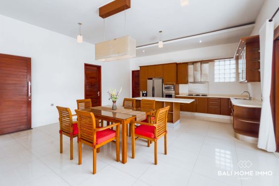 Image 12 from VILLA 3 KAMAR TIDUR YANG INDAH DENGAN PEMANDANGAN LAUT UNTUK DIJUAL SECARA HAK MILIK DI UNGASAN