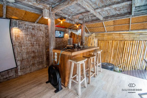 Image 12 from Beautiful 4-Bedroom Villa with Two Sized Swimming Pools for Yearly Rental in Seminyak