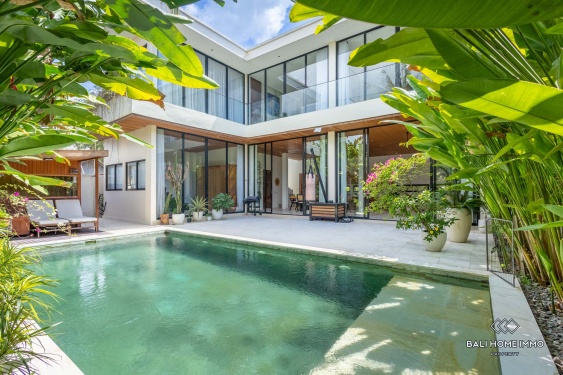 Magnifique villa de 4 chambres à vendre et à louer à long terme à Cepaka, Bali