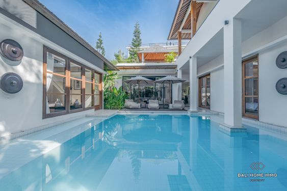 Image 1 from Dijual Sewa vila indah 4 kamar tidur jarak berjalan kaki dari Pantai Nelayan