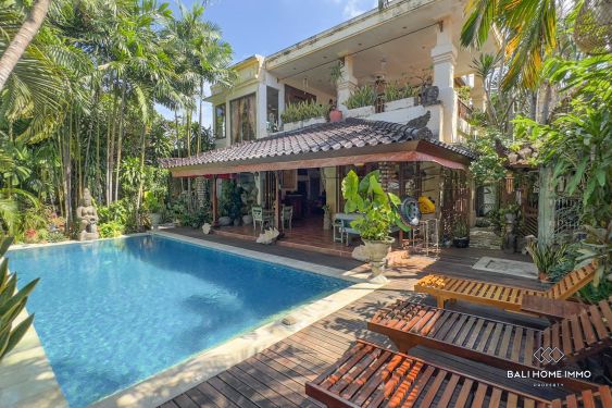 Image 1 from Beautiful 4 Bedrooms villa for sale leasehold in Bali Seminyak