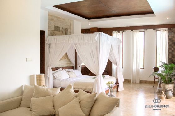 Image 14 from BEAUTIFUL 4 BEDROOM VILLA FOR YEARLY RENTAL NEAR MELASTI BEACH BALI