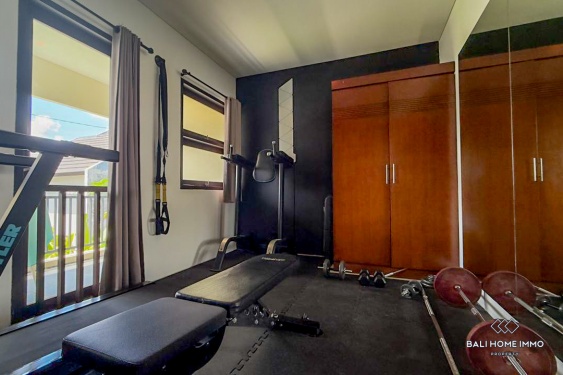 Image 18 from Beautiful 4 Bedrooms villa plus GYM for yearly rental in Bali - Canggu residential side near dalung
