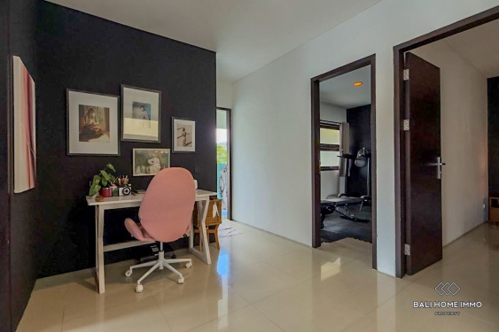 Image 16 from Beautiful 4 Bedrooms villa plus GYM for yearly rental in Bali - Canggu residential side near dalung