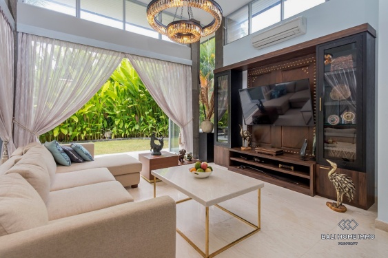 Image 3 from Beautiful 4 Bedrooms villa with joglo for sale leasehold in Bali Seminyak center