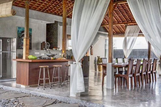Image 4 from Magnifique villa familiale de 5 chambres à vendre et à louer à Bali Kerobokan, près d'Umalas