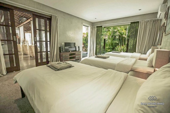 Image 14 from Magnifique villa familiale de 5 chambres à vendre et à louer à Bali Kerobokan, près d'Umalas