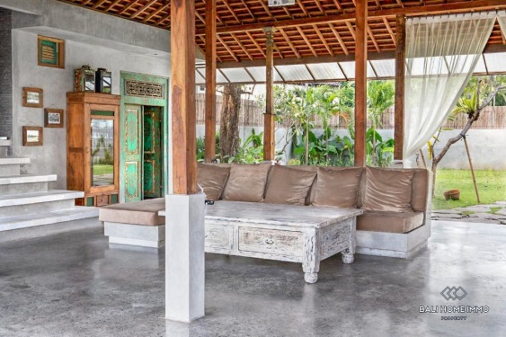 Image 2 from Magnifique villa familiale de 5 chambres à vendre et à louer à Bali Kerobokan, près d'Umalas