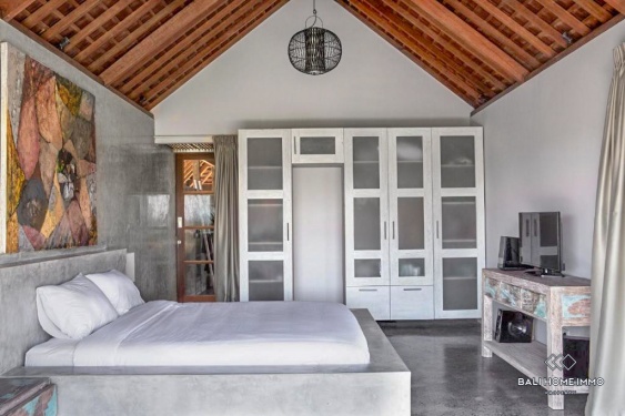 Image 5 from Magnifique villa familiale de 5 chambres à vendre et à louer à Bali Kerobokan, près d'Umalas