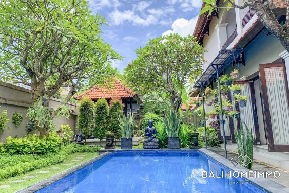 Image 3 from Belle villa de 5 chambres à vendre en pleine propriété à Bali Seminyak