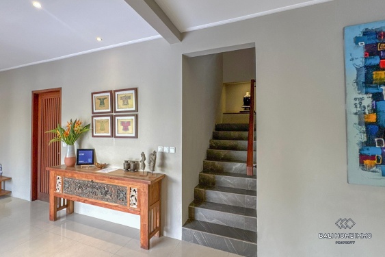 Image 9 from Beautiful 5 bedrooms villa for sale in Bali Seminyak petitenget