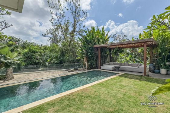 Image 2 from Beautiful 5 Bedrooms villa for sale leasehold in Bali Canggu residential side